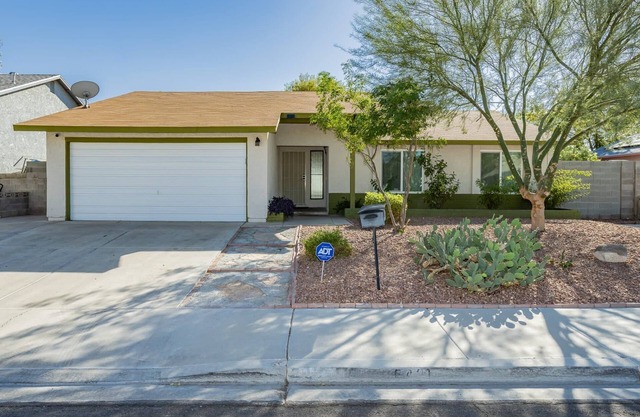 Modern 3BR & 2Bath Home away from Home