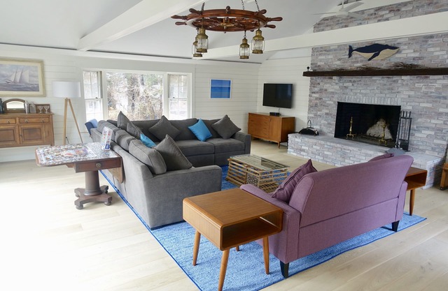 Modern 4 BDR Northside Dennis Beach House w/Central A/C