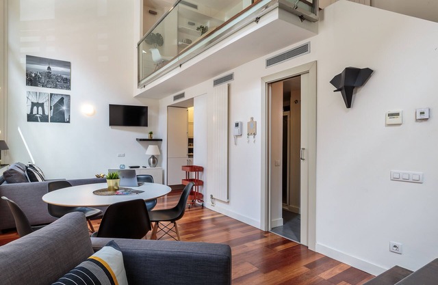 Modern and Trendy Duplex next to Paseo de Gracia