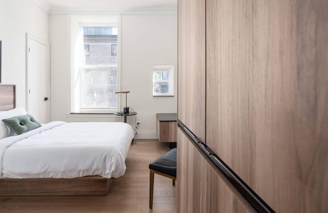 Modern and well-equipped room on Saint-Denis