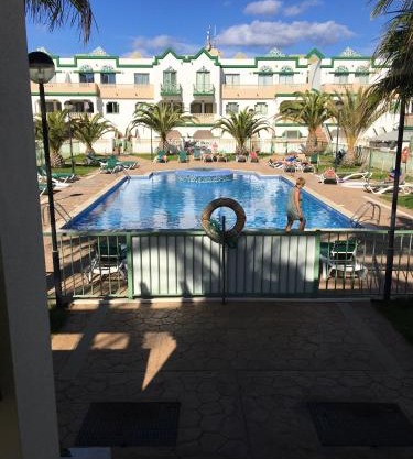 Modern apartment in Caleta de Fuste 60m² with shared pool