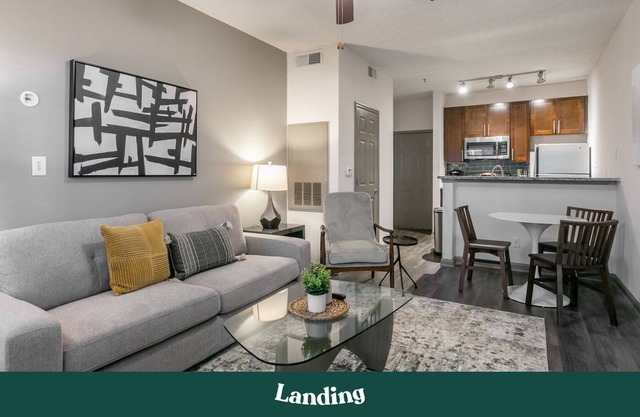 Modern Apartment in Prime Location (ID4884)