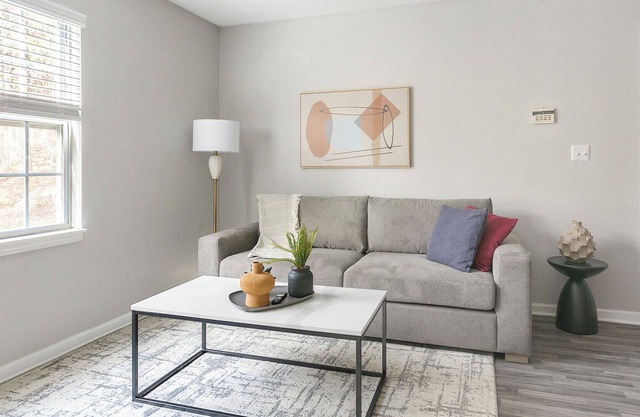 Modern Apartment in Prime Location (ID1196X364)