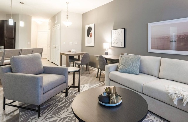 Modern Apartment in Prime Location (ID8759X16)