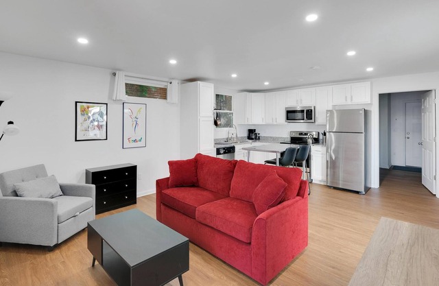 Modern Apartment in NuLu Arts District