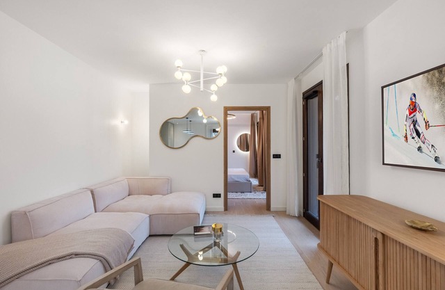Modern Apartment Near Megève Center and Ski Lifts - Sleeps 6