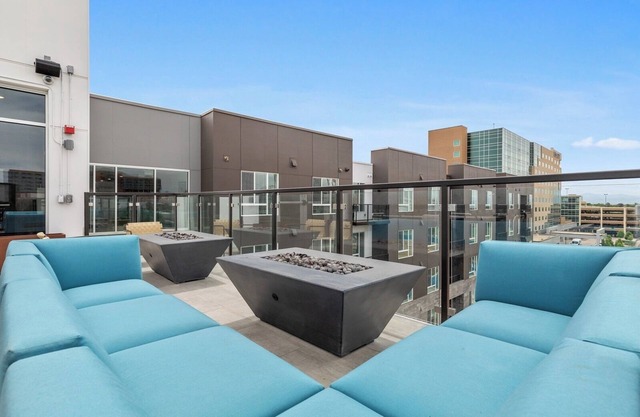 Modern Aurora Apt Near Hospital 2BD/1BA