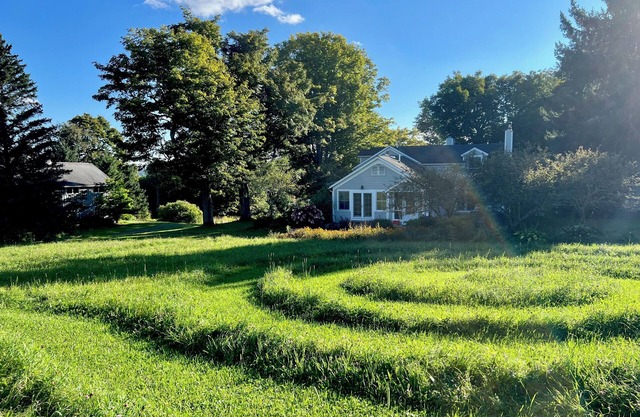 Modern Catskills Farmhouse w/Private Ponds & Views on 120+ acres, WiFi, AC