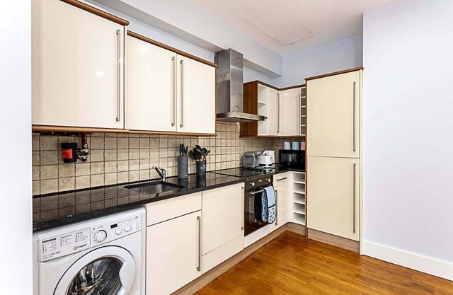 Modern Clapham Apartment