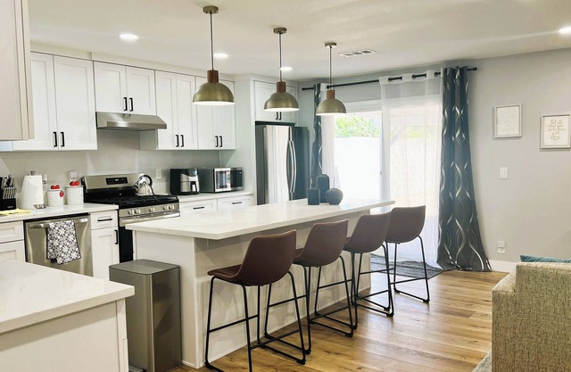 Modern Comfort near Disneyland