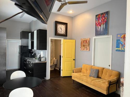 Modern Condo 3