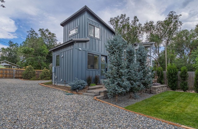 Modern Cottage Vibe - Springs Retreat + Hot Tub