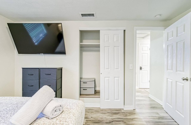 Modern & Cozy - Family Friendly | Ace Location