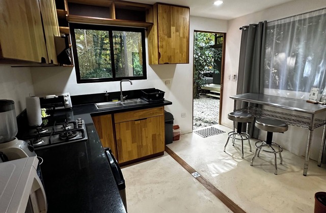Modern Casita in the jungle. Steps to the Beach.