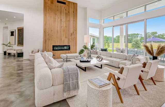 Modern estate with amazing views, heated pool & EV charger