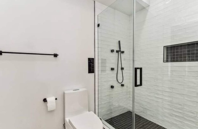 Modern Flat in North West