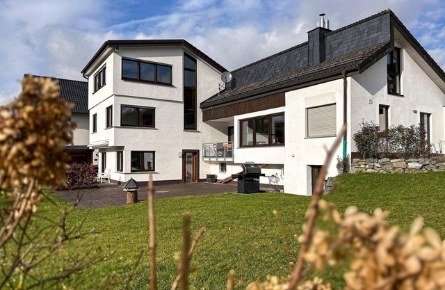 Modern, Gerenoveerd, Splitlevel Vakantiehuis Vlakbij Hennesee
