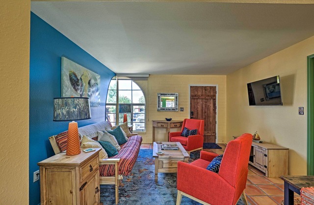 Modern Green Valley Condo - Near National Park!