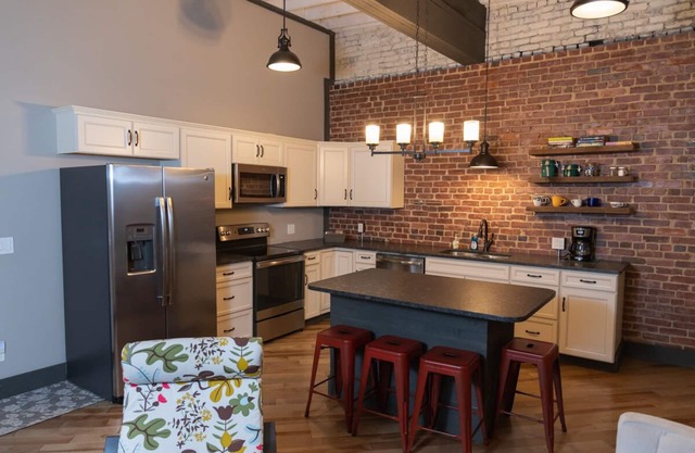 Modern/Historic Loft on Main Street B