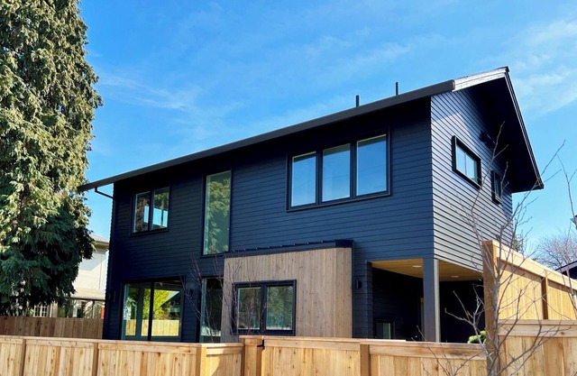 Modern Home in Prime Alberta Arts District With King Bed and Full Kitchen