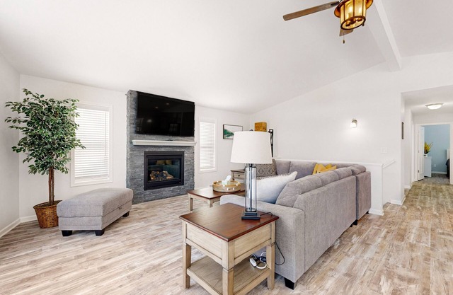 Modern home with foosball, fireplace, & grill - near Sand Valley Golf Course