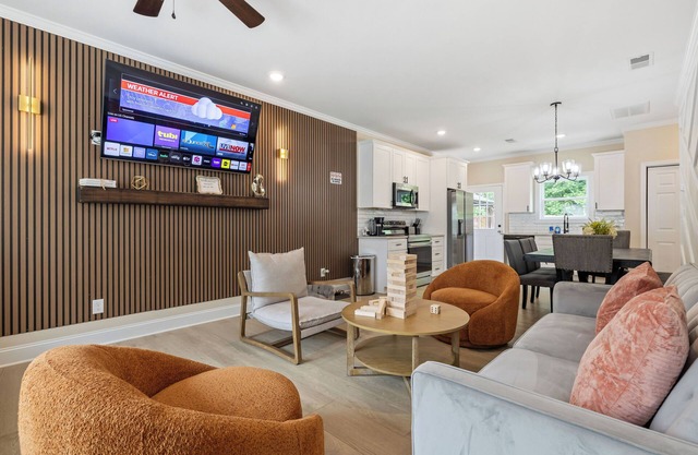 Modern House in Great Location with GAME ROOM!