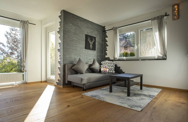 Modern Innsbruck Mountain Apartment I Free Parking