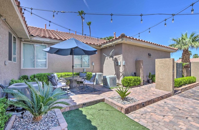 Modern Las Vegas Home w/Patio: 10 Mi to The Strip