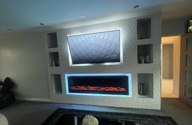 Modern Luxurious Town House in Luton