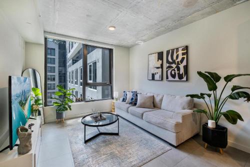 Modern Luxury Private at Miami by Unique Stays