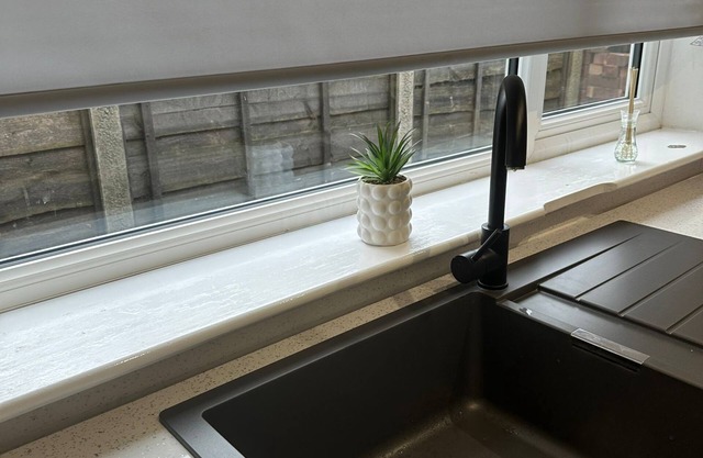 Modern luxury stays in this lovely 3 bedroom house