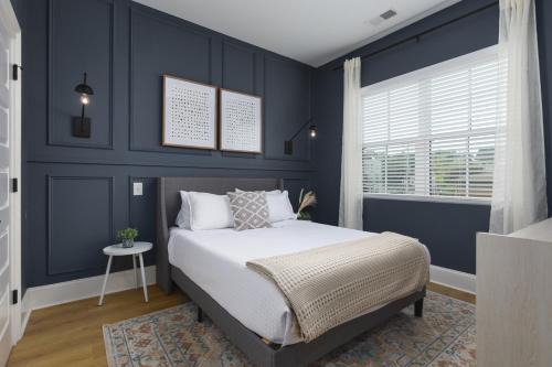 Modern Nashville Condo 5 Beds -3 Miles to Downtown