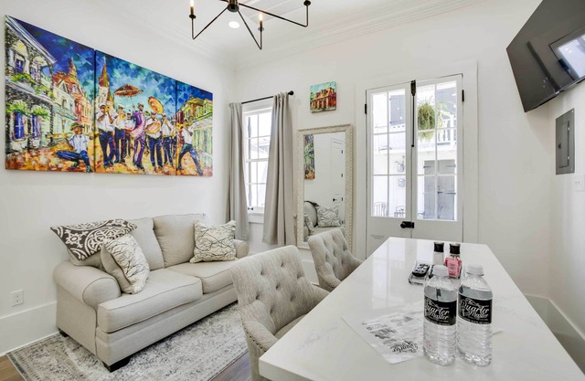 Modern New Orleans Studio on Bourbon Street!