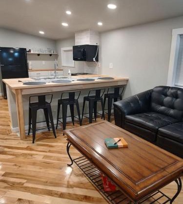 Modern, Newly-Renovated Home in the heart of LAX