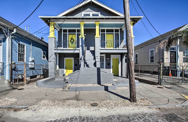 Modern NOLA Condo: 2 Mi to Bourbon Street