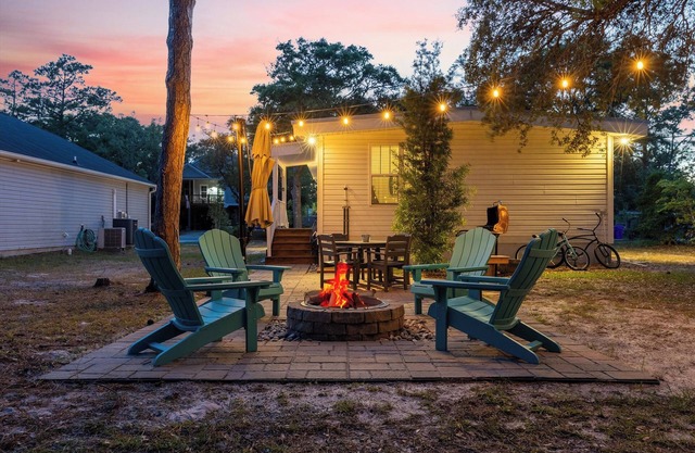 Modern Oak Island Escape: 1 Mile to Long Beach!