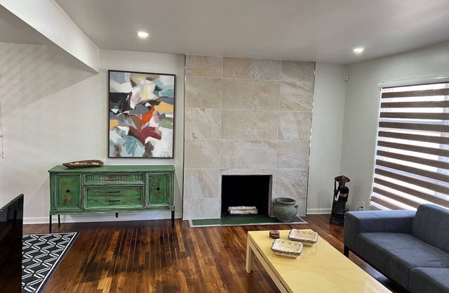 Modern Oasis: Renovated 3BR Haven in Private Cul-de-Sac