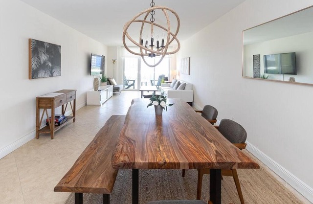 Modern Oceanview Condo - Steps to the Beach!
