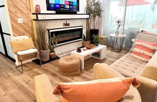 Modern Old Town Pasadena Condo