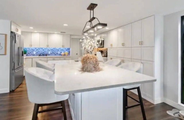 Modern, open floor plan convenient to everything