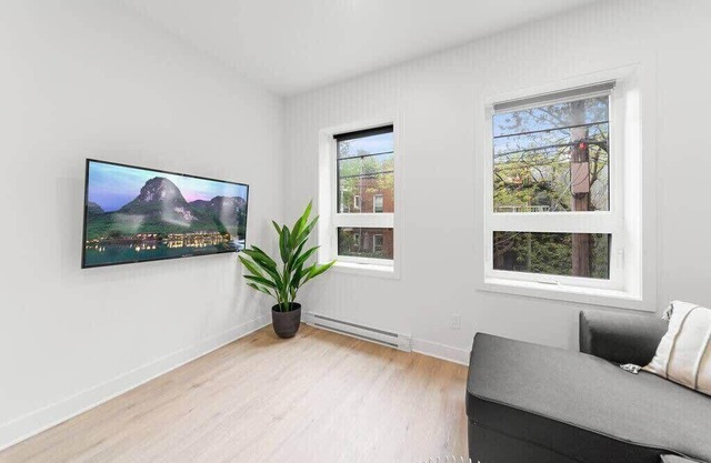 Modern & peaceful 1 bed suite,sleep 4,All included