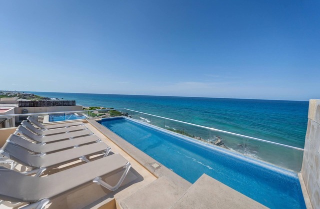 Modern + Private. 3 BR PH w/Ocean View