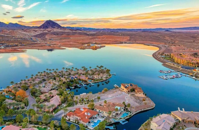 Modern & Private Henderson Getaway Near Las Vegas!
