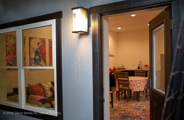 Modern Retreat, minutes to Downtown Asheville