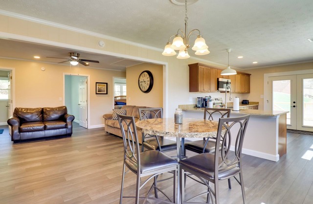 Modern Retreat Near Smoky Mtns & Asheville!