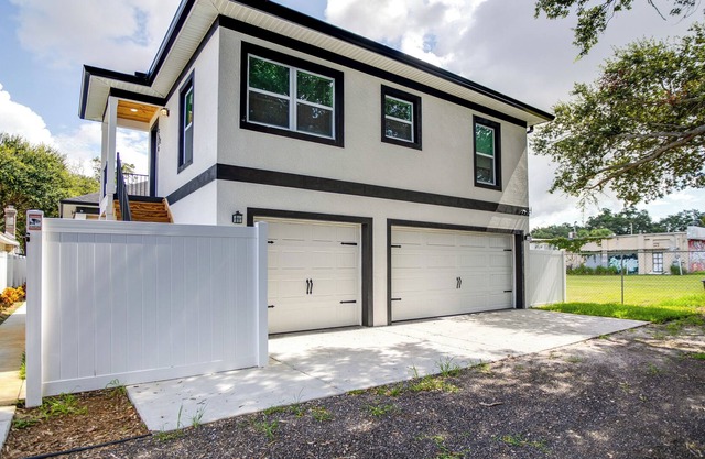 Modern St Pete Vacation Rental: 4 Mi to Beach!