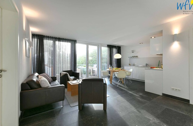 Modern, stylish and close to the beach!