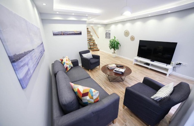 Modern Super Chic Duplex with a Terrace at the heart of city!
