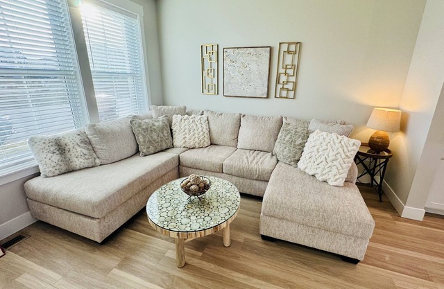 Modern Townhome in Fabulous Neighborhood!