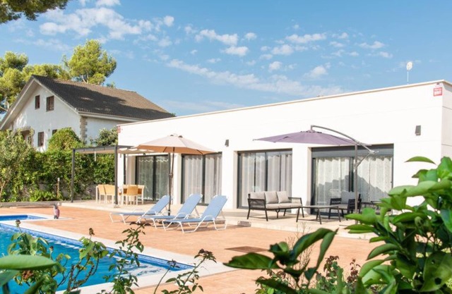 Modern villa Elvira